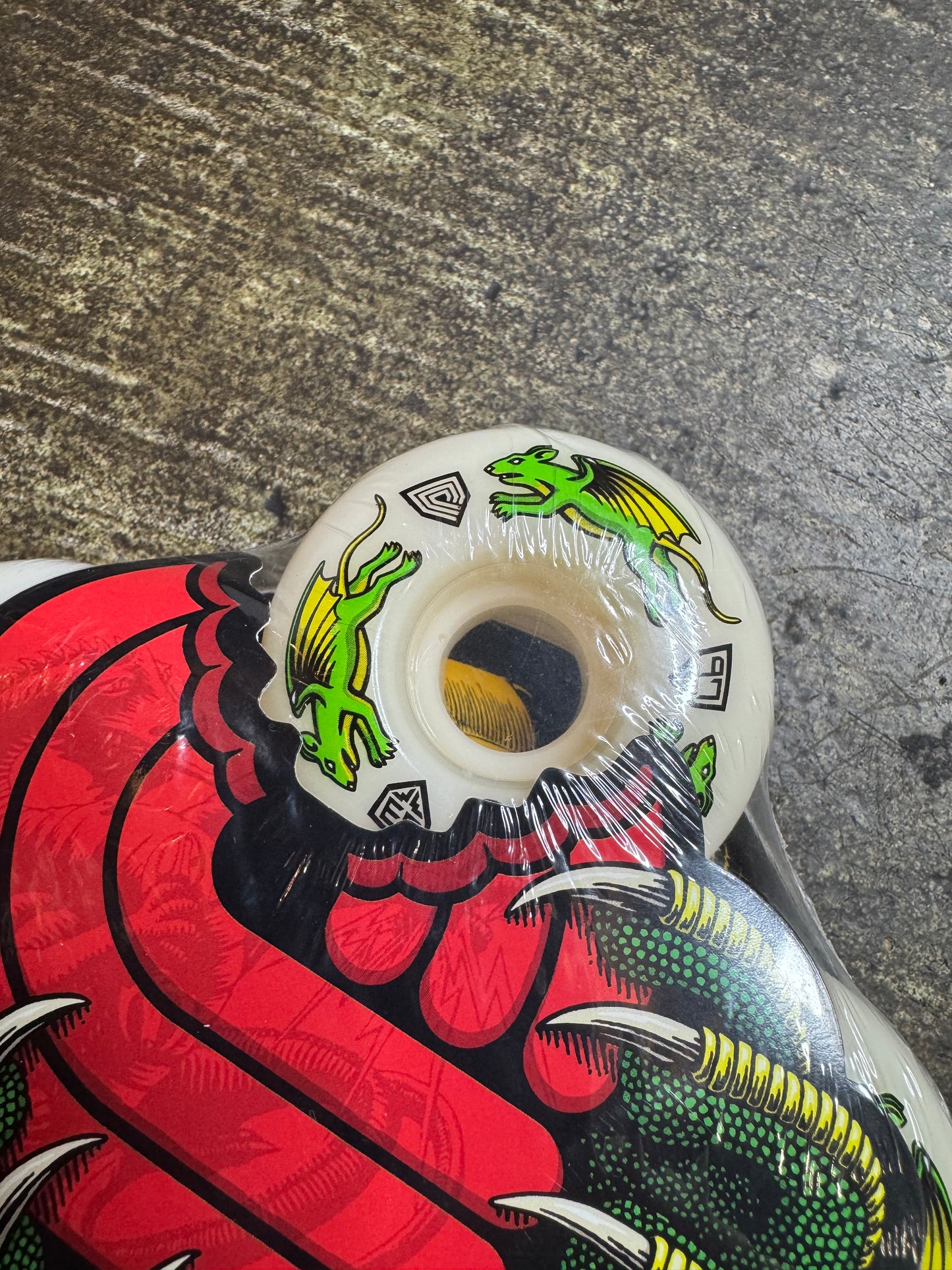 Dragon Formula Nano Rat White Wheels