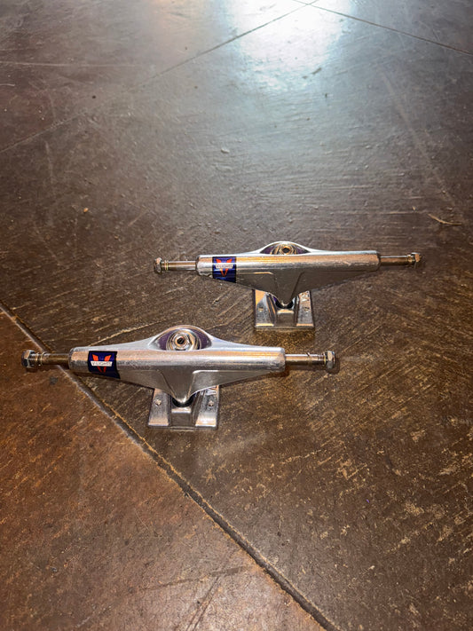 Venture V-Light All Polished 5.8 Hi Trucks