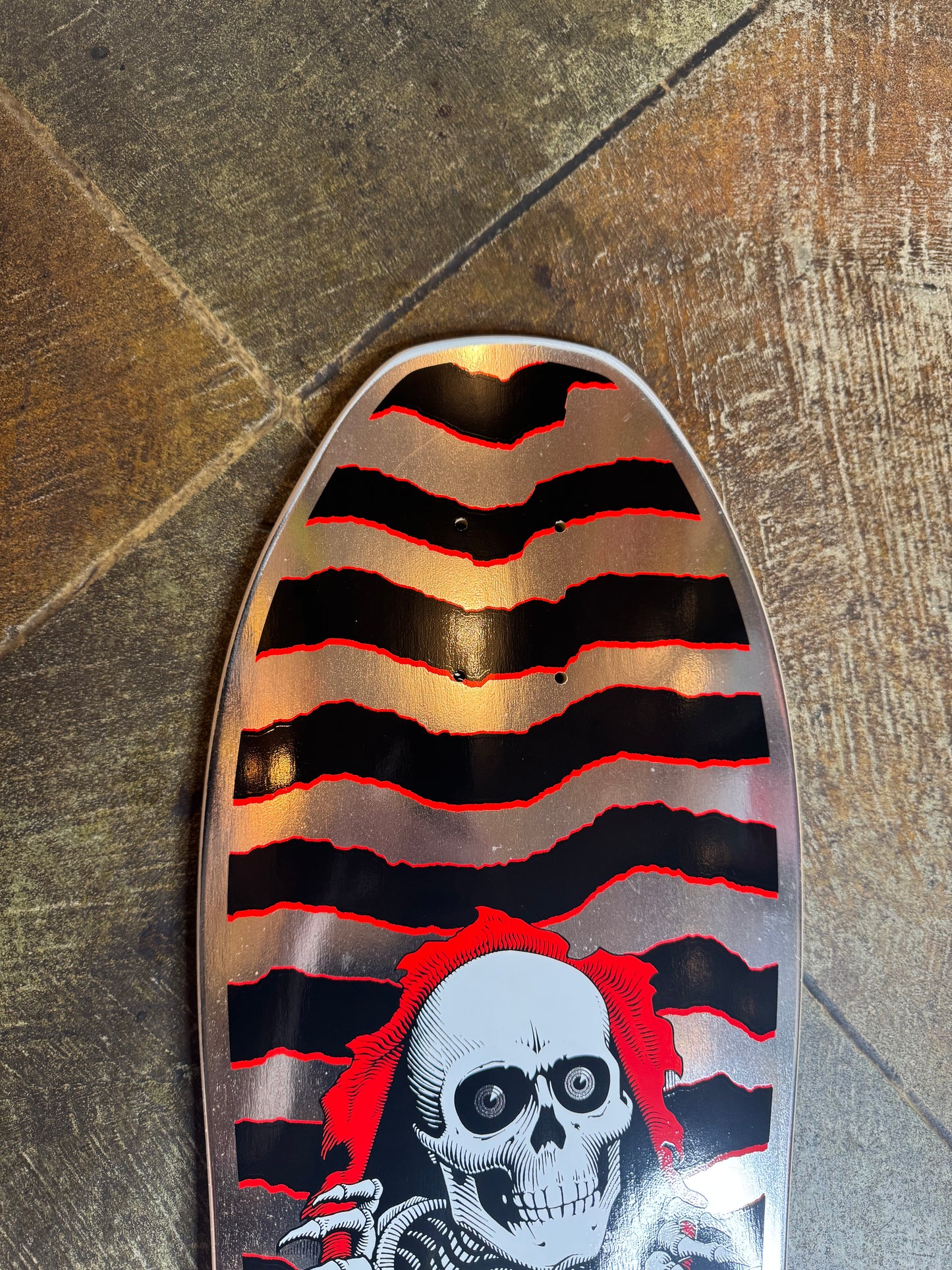 Geegah Ripper Silver Foil - 9.75” Deck