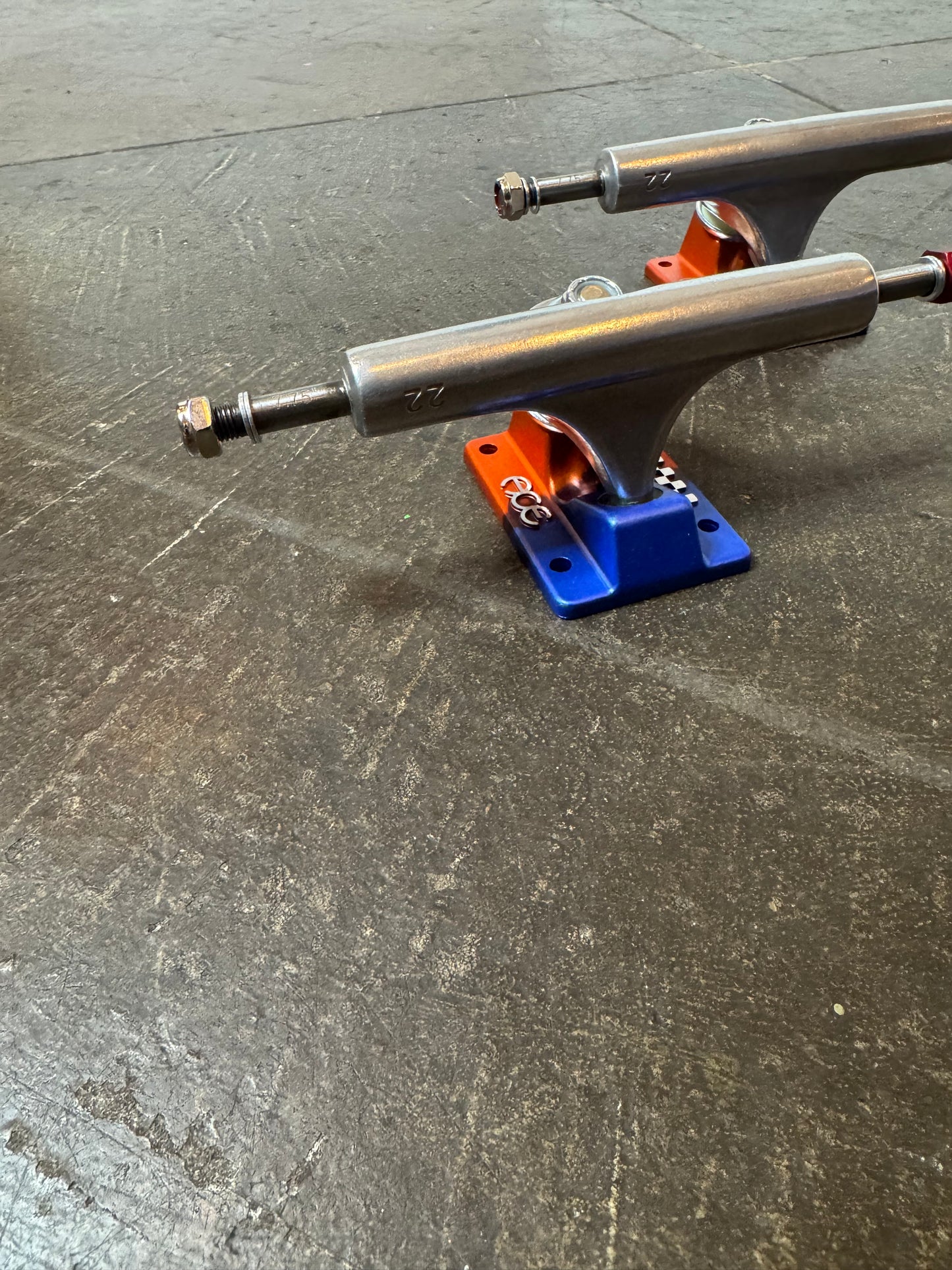 Ace AF1 Anodized Blue/ Orange Trucks 33 (Set)