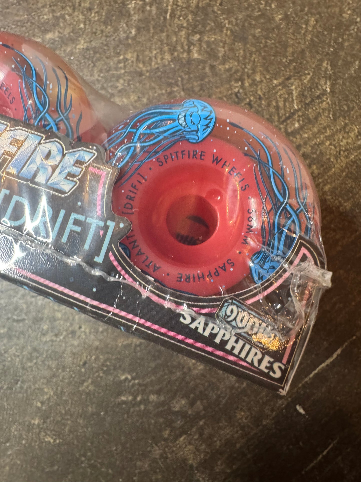 Atlantic Drift F4 56mm Sapphire 90DU Conical Full Clear Pink Wheels