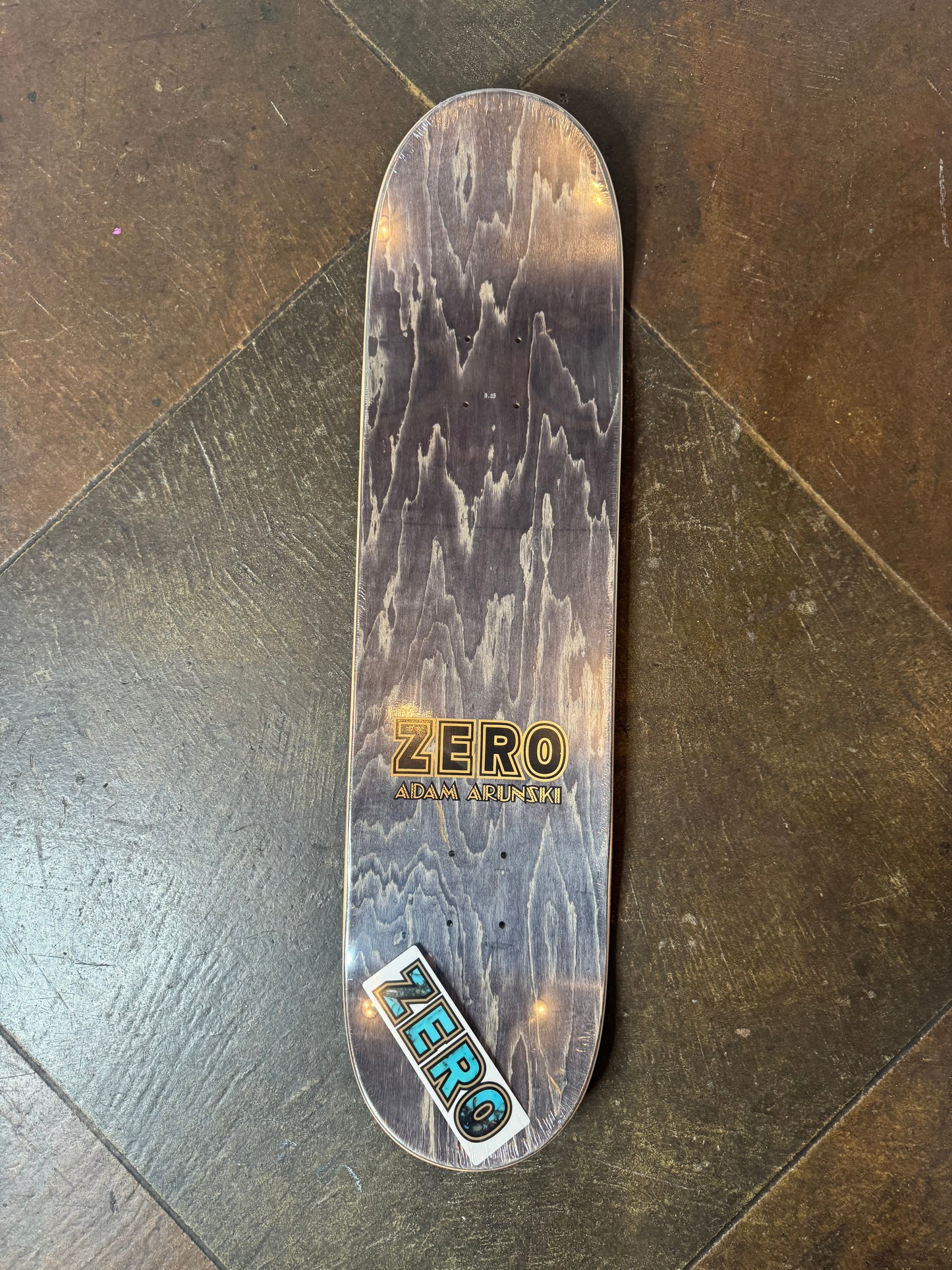 Adam Arunski Turquoise Bold Deck - 8.25