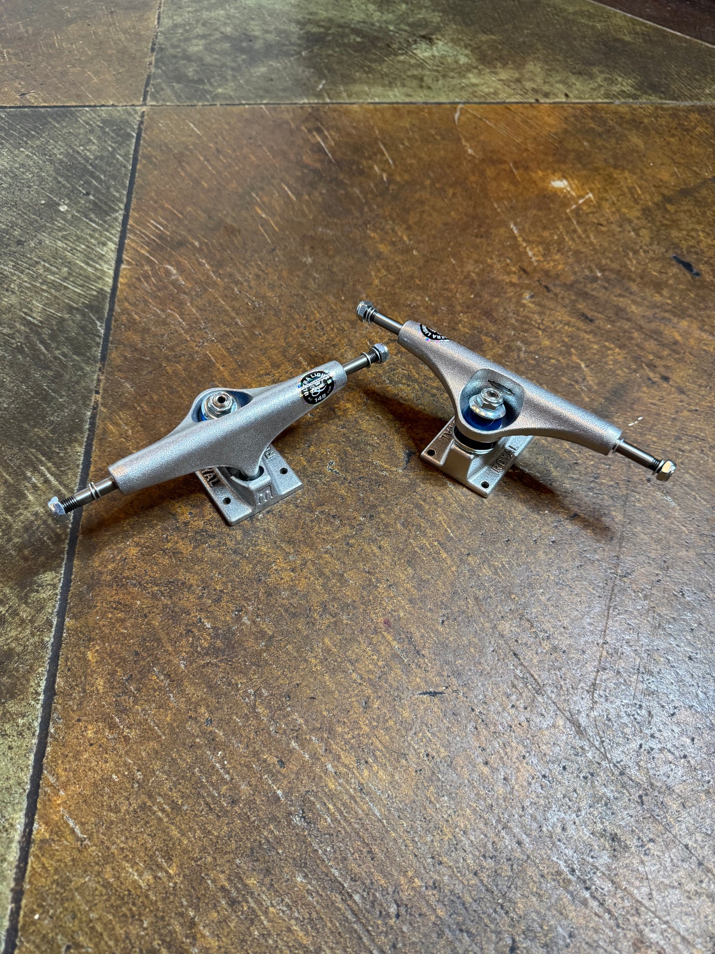 Royal 149 Ultra Light Trucks (Set)