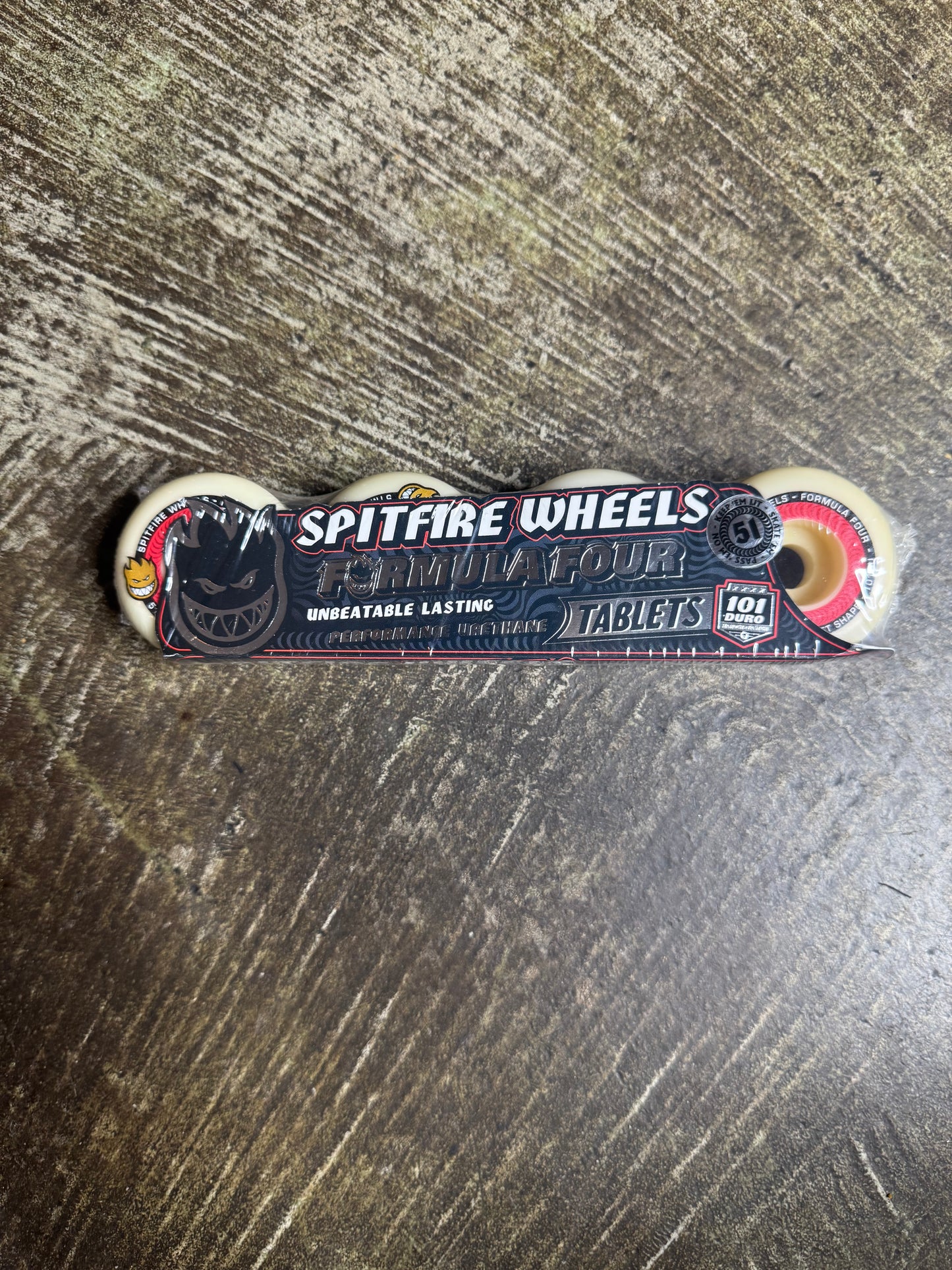 F4 101A Tablets 51mm White/ Red Wheels