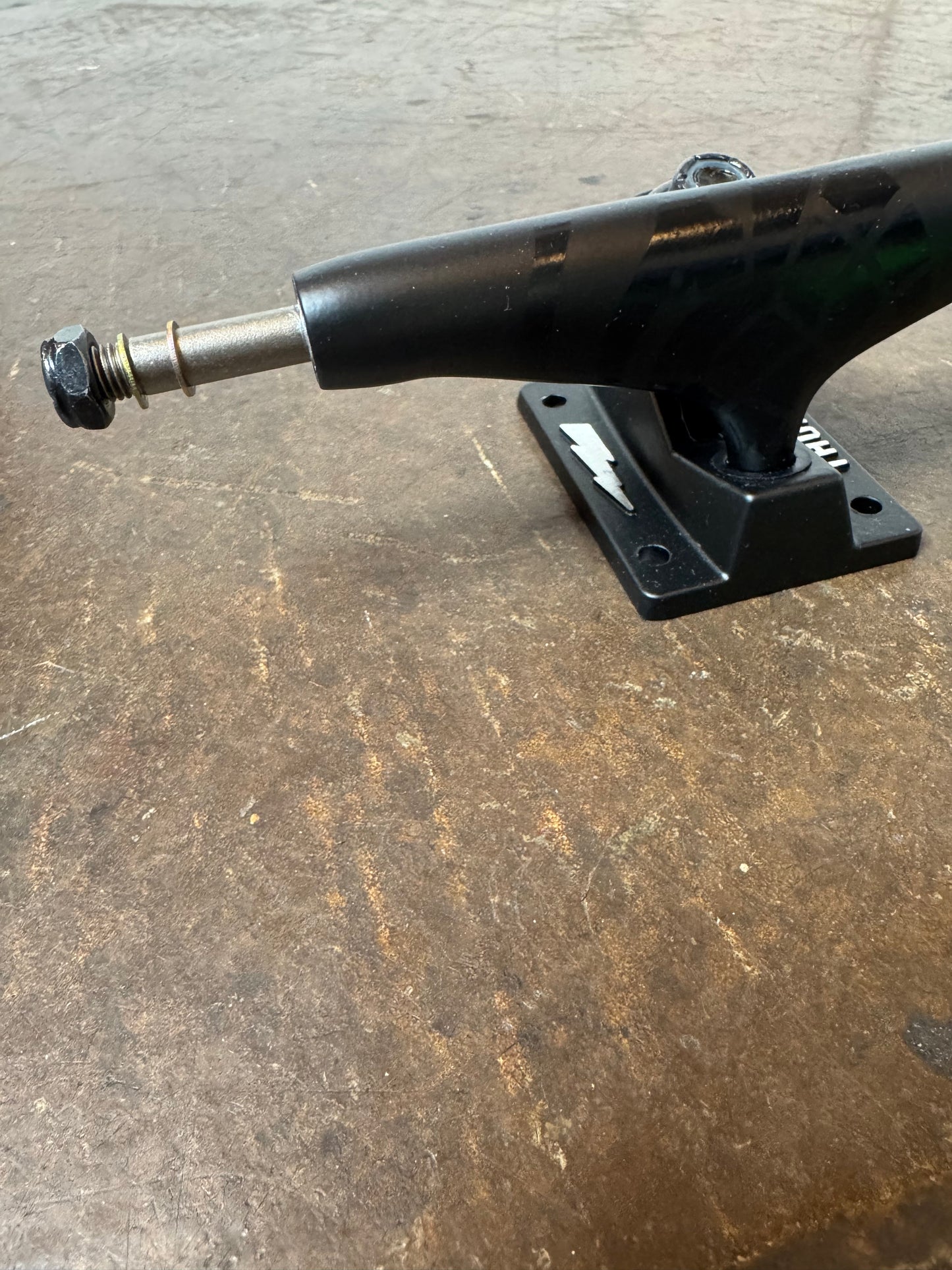 Thunder Black Sonora Trucks