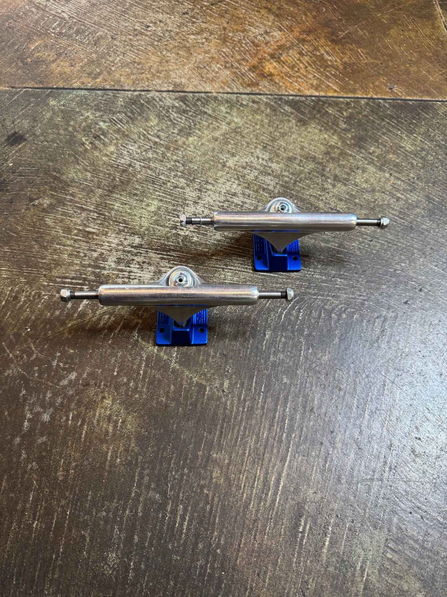 Slappy ST1 Hollow Inverted Polished/ Blue Trucks 8.5 (Set)