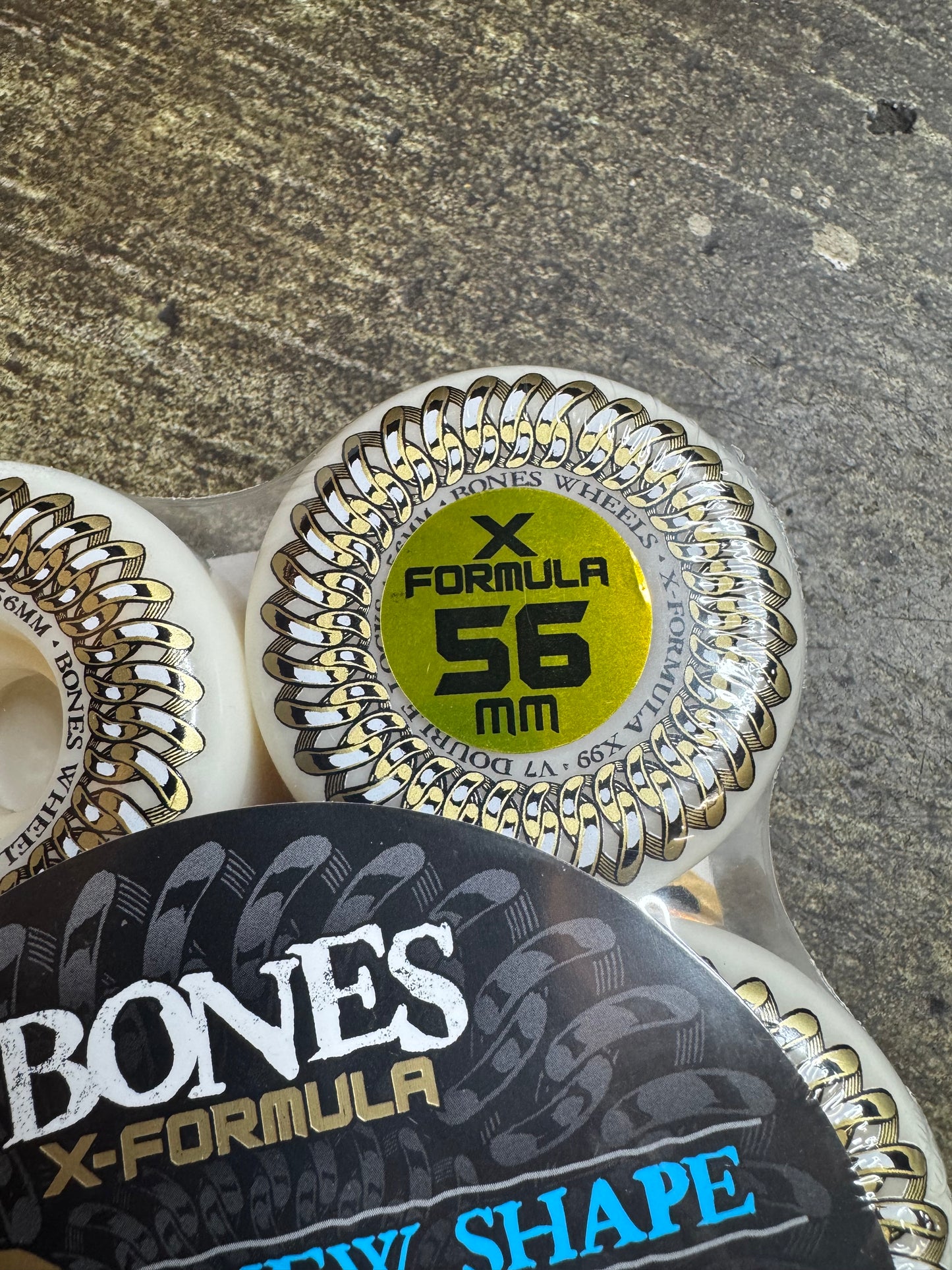 Bones Double Lock 56mm 97A Wheels