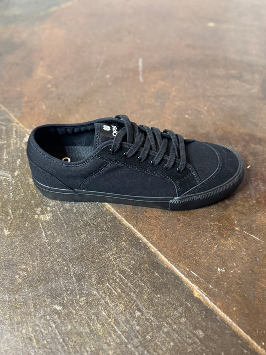 Courtside Low Black