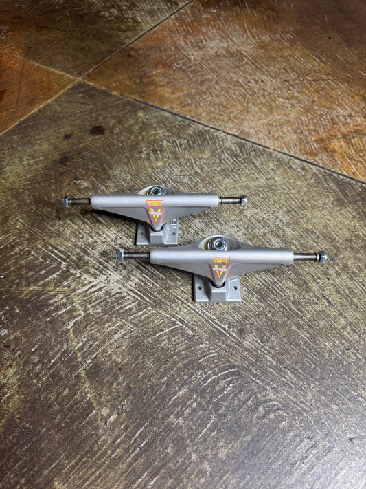 Venture Team Edition Scribble Awake 5.8 Hi Raw Trucks