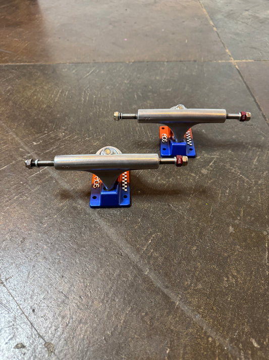 Ace AF1 Anodized Blue/ Orange Trucks 33 (Set)