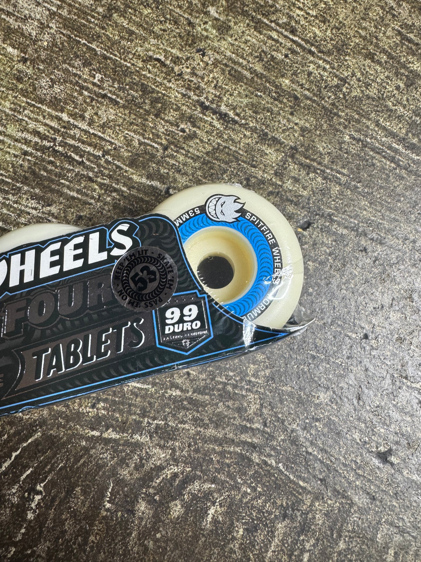 F4 99A Tablets 53mm White/ Blue Wheels