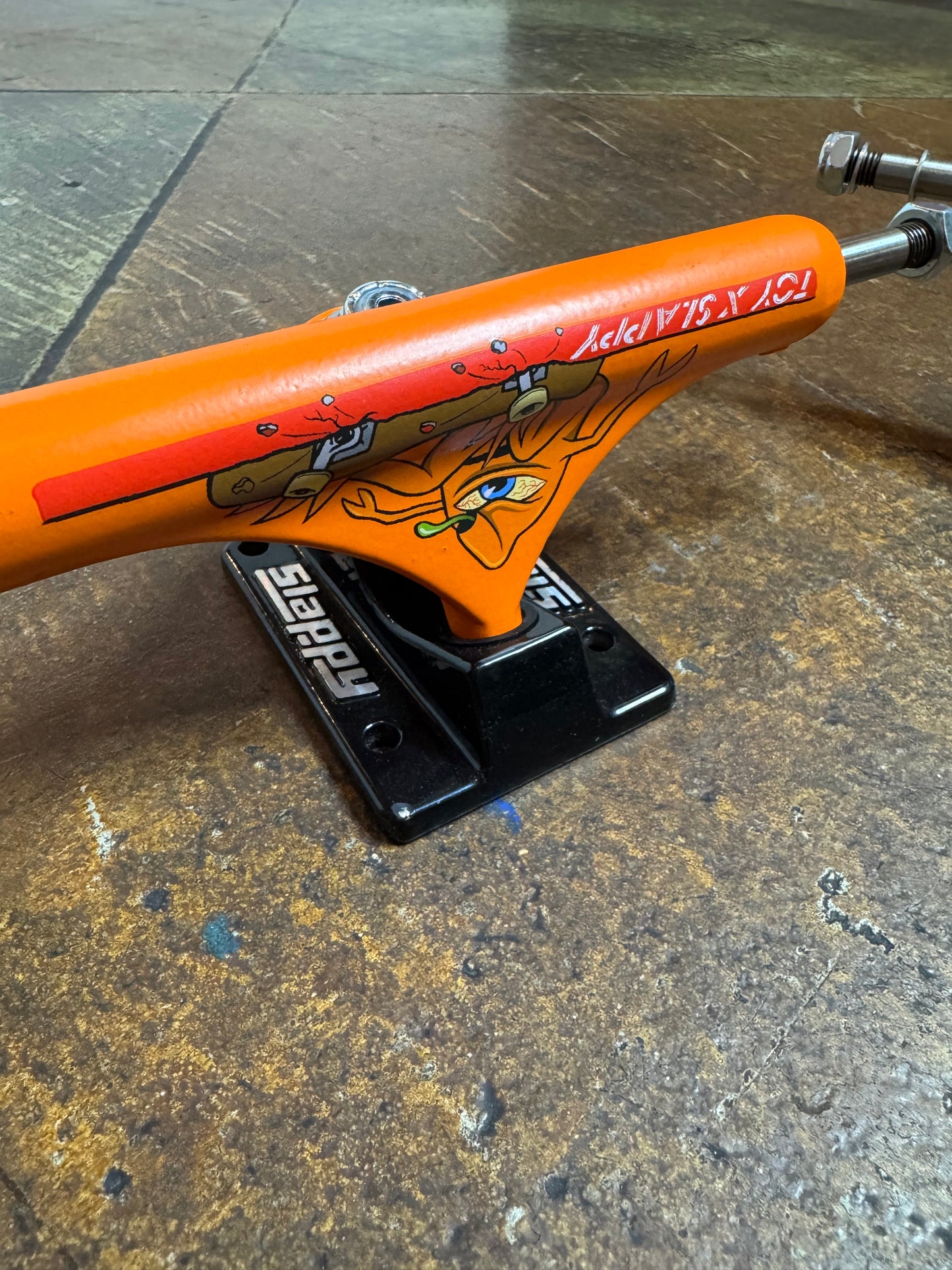 Toy Machine X Slappy ST1 Hollow - Orange/Black Trucks