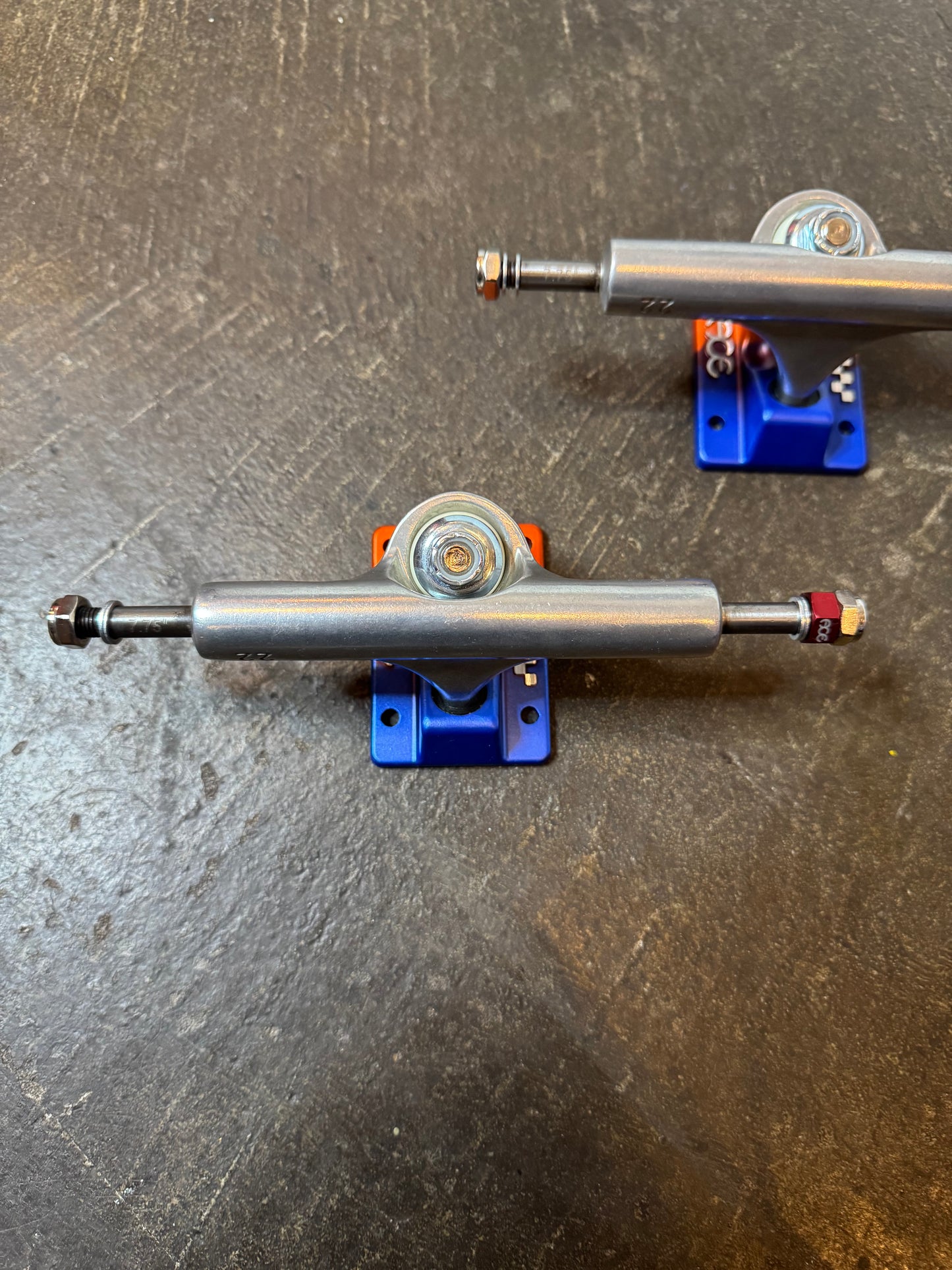 Ace AF1 Anodized Blue/ Orange Trucks 33 (Set)