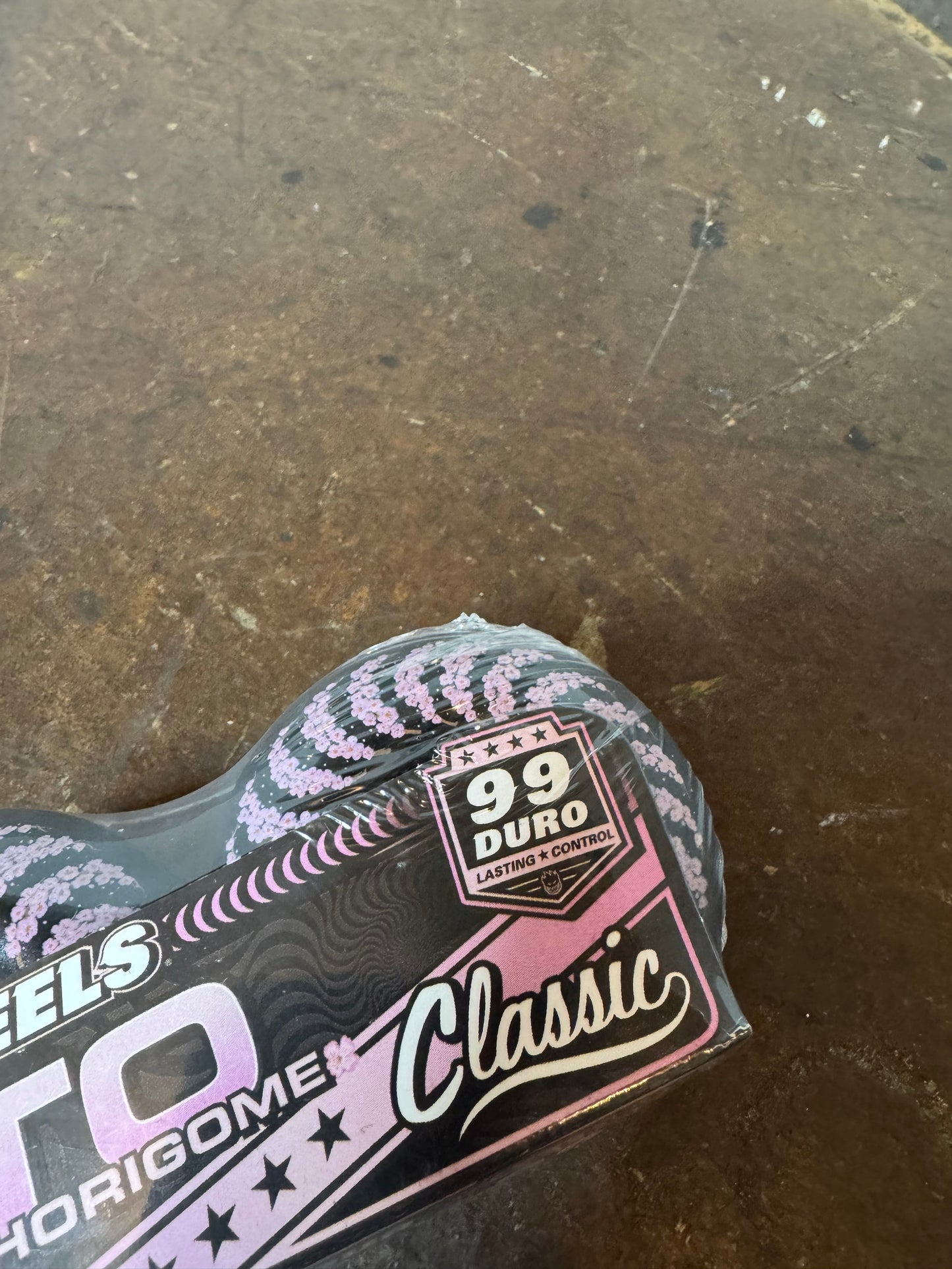Yuto Horigome Cherry Blossom F4 99A Classics 56mm Black Wheels