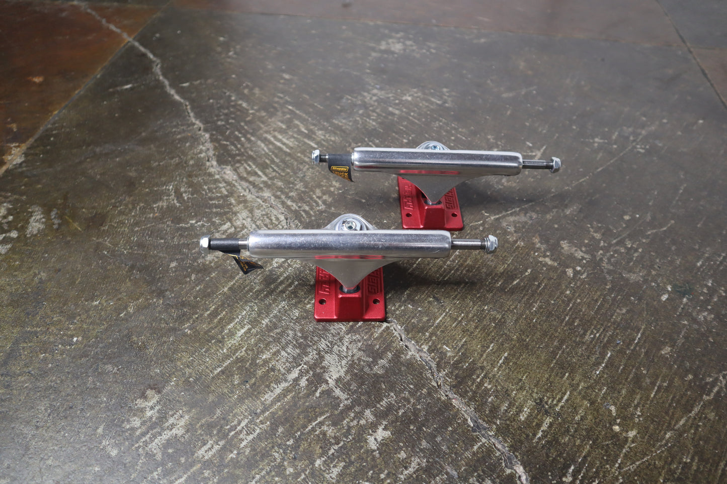 Slappy Inverted Red Lights 8.25 (Set)