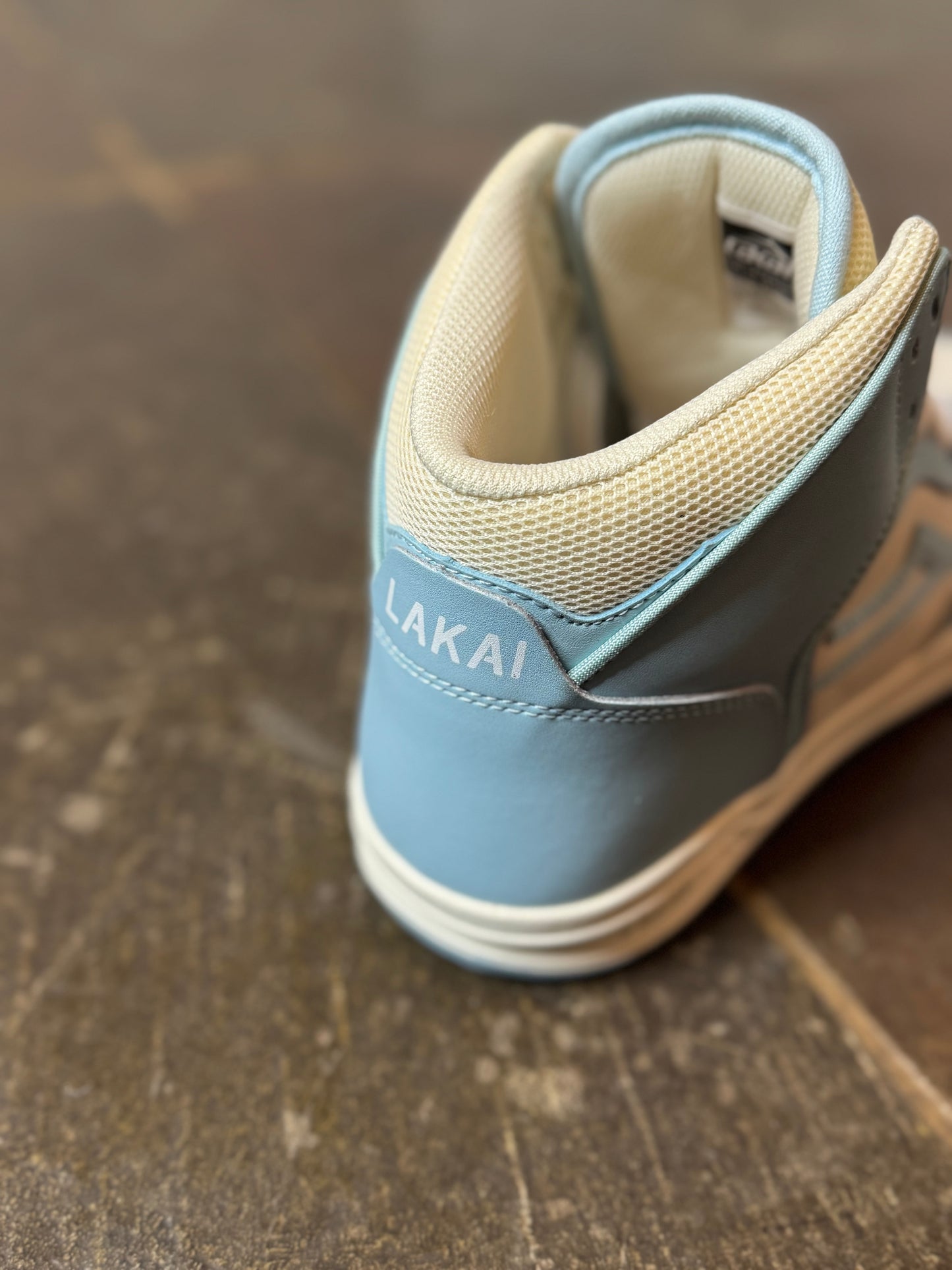 Telford Light Blue/ Cream Leather