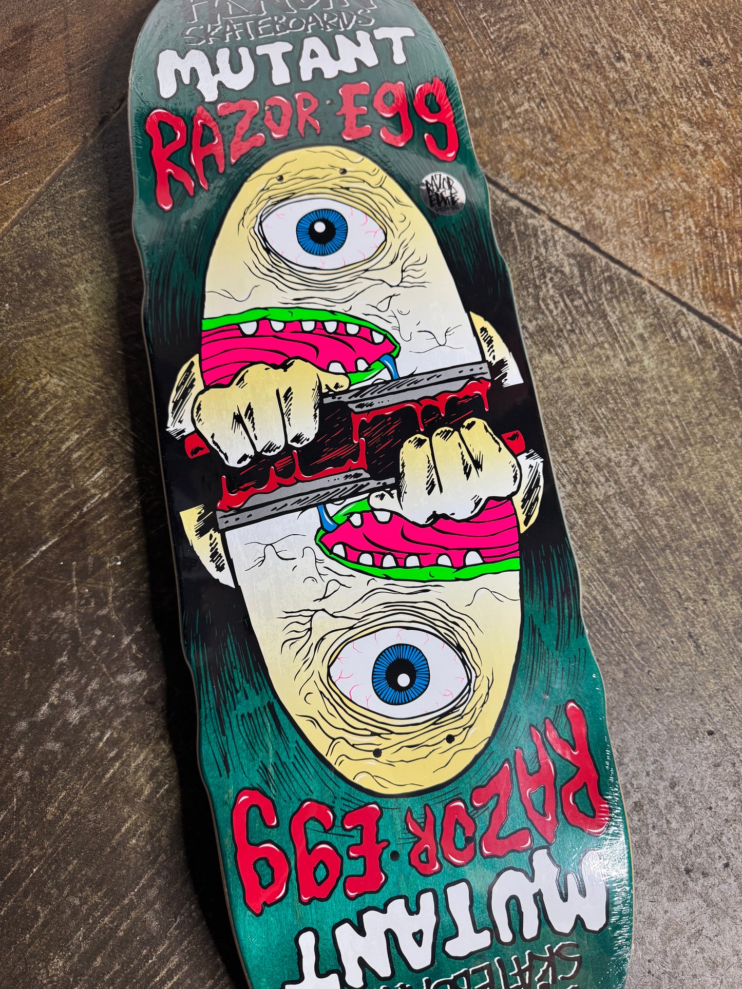 Mutant Razor Egg Deck - 9.5