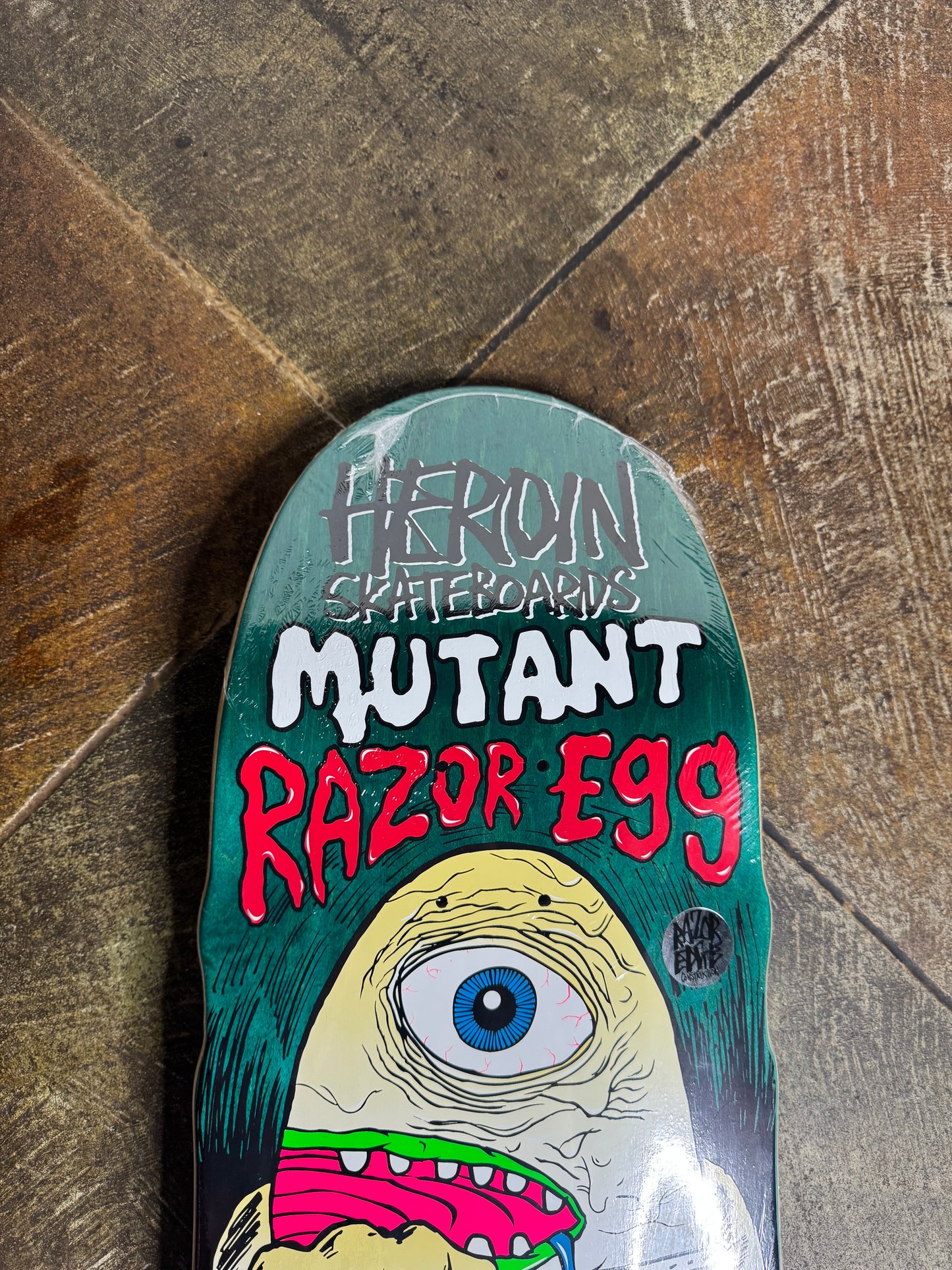 Mutant Razor Egg Deck - 9.5