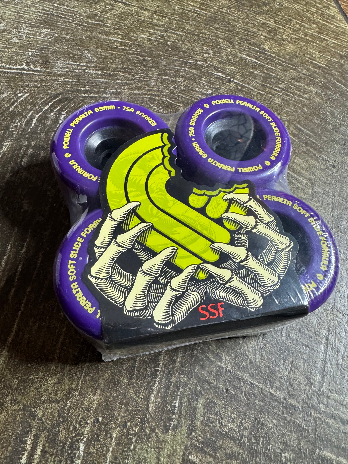Powell Peralta 69mm 75A Snakes Purple Wheels