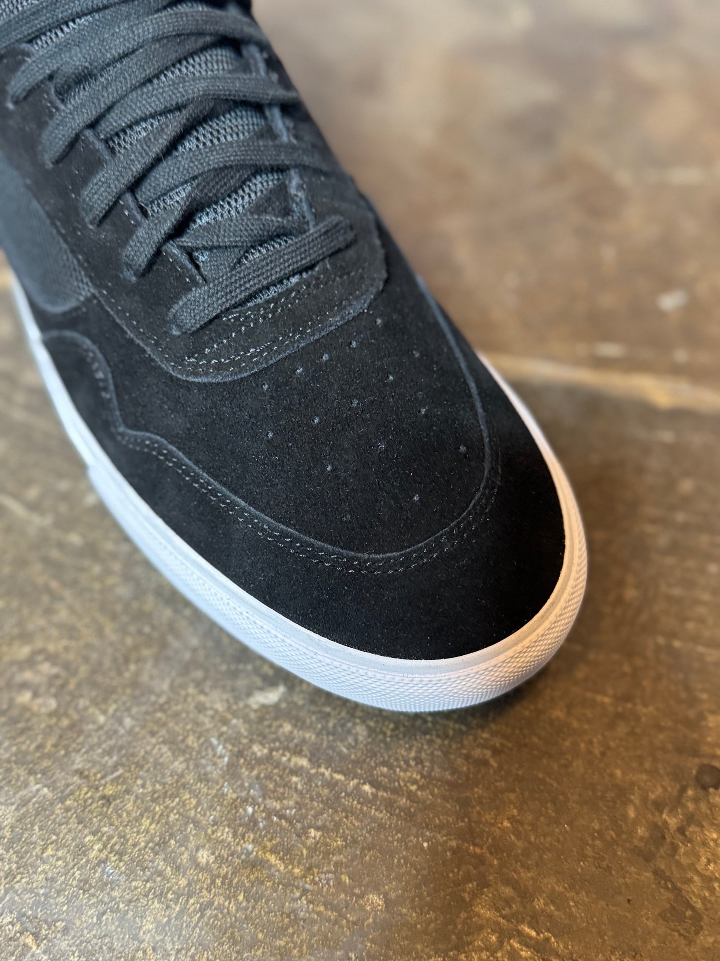 Standard Mids - Black/ White