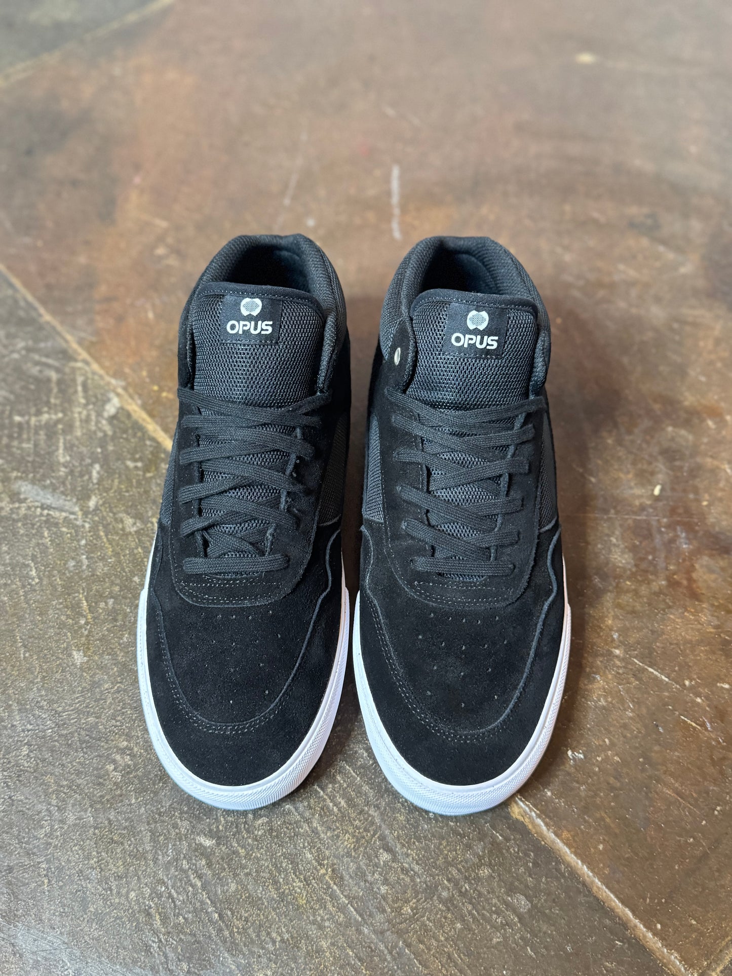 Standard Mids - Black/ White