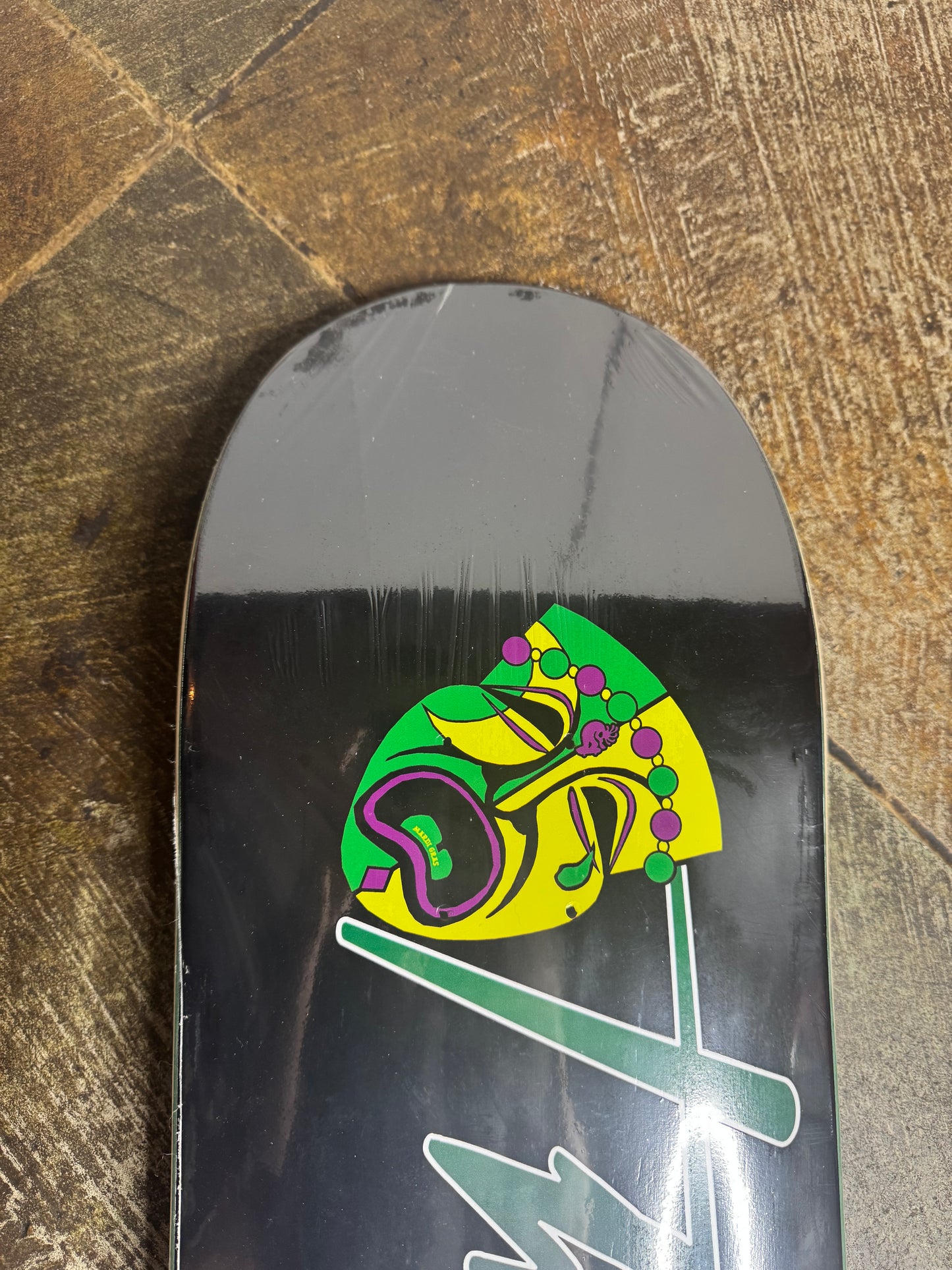 Mardi Gras Mombo Decks