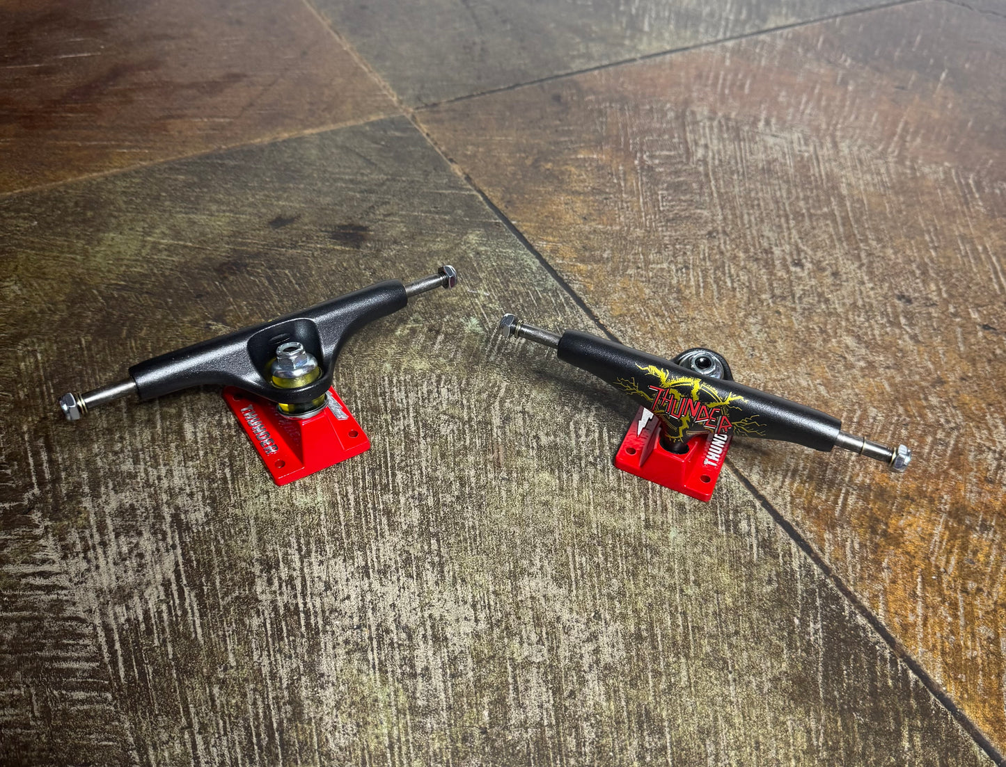 Thunder No Mercy Team Edition 148 Trucks (Set)